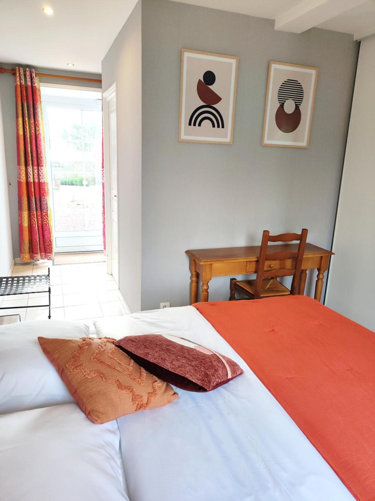 Tessy-sur-Vire La Minoterie B&B 객실 사진