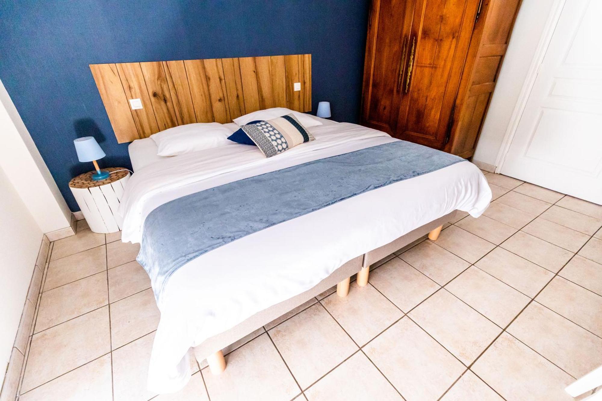 Tessy-sur-Vire La Minoterie B&B 객실 사진