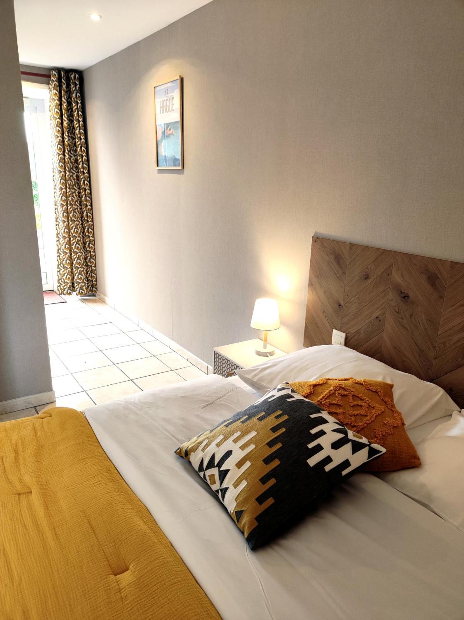 Tessy-sur-Vire La Minoterie B&B 객실 사진